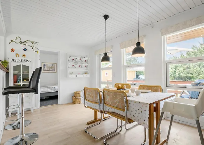 Pet Friendly In Sjaellands Odde Feriehus *